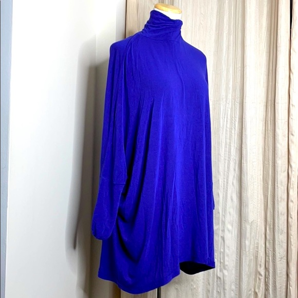 Free People Tops - NWT Free People Ocean Blue Batwing Top M
